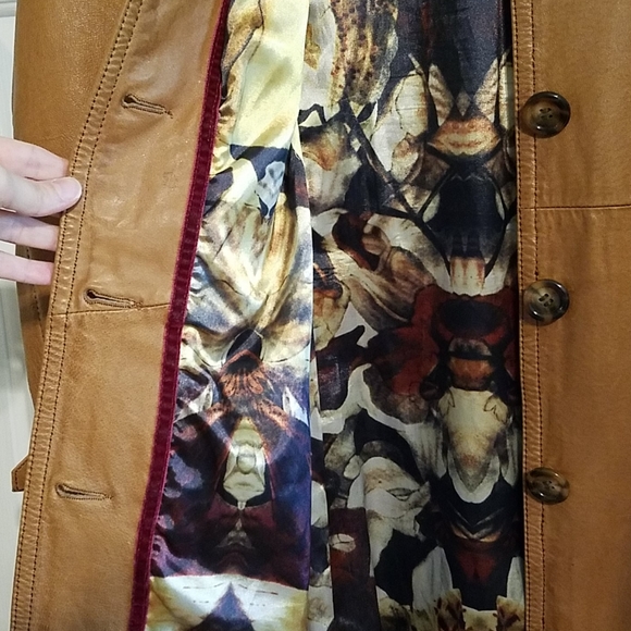 Danier leather trench coat - small - Picture 10 of 11